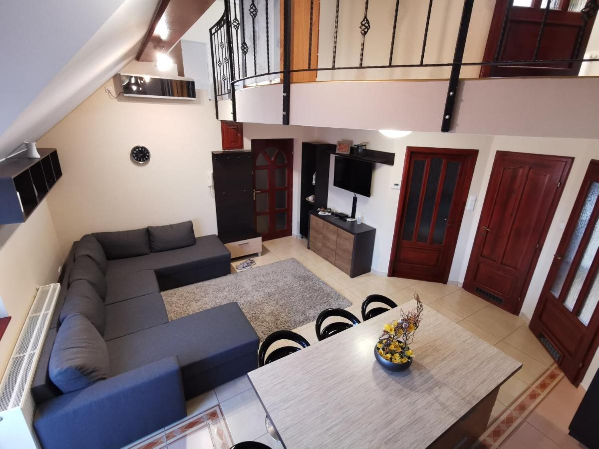 Galery Apartman Gyula Εξωτερικό φωτογραφία